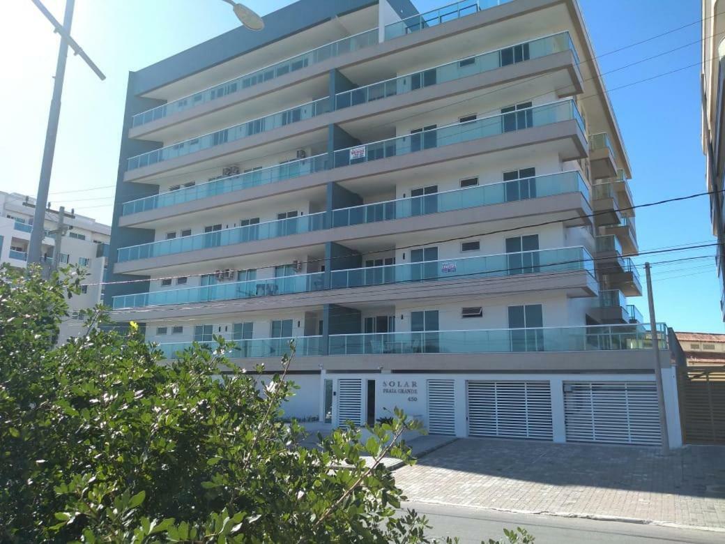 Apartamento Com Vista O Mar Com 2 Vagas De Garagem