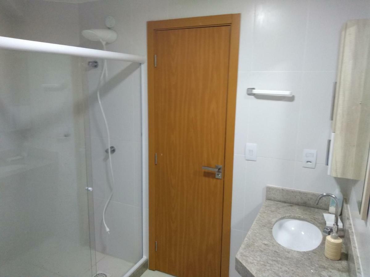 Apartamento Com Vista O Mar Com 2 Vagas De Garagem *